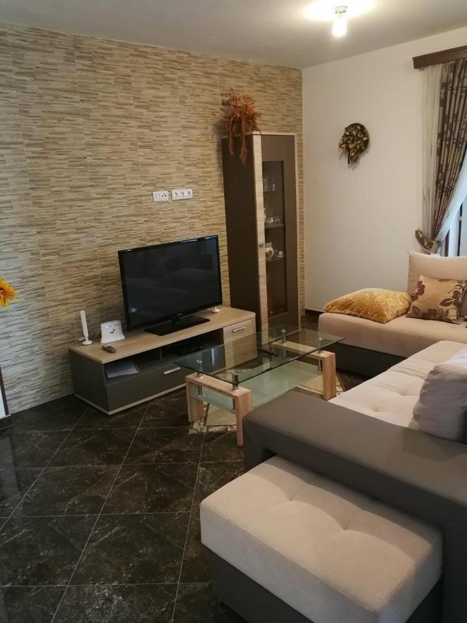 Apartment Dalmatini Tar-Vabriga Ngoại thất bức ảnh
